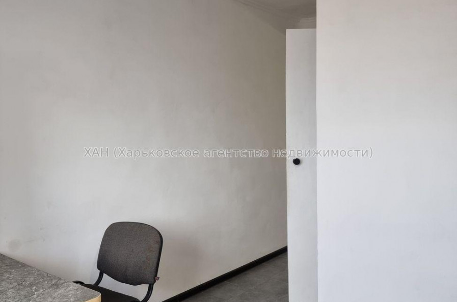 Продам квартиру, Салтовское шоссе , 1 кім., 40 м², капитальный ремонт 