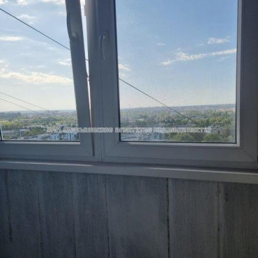 Продам квартиру, Салтовское шоссе , 1  ком., 40 м², капитальный ремонт 