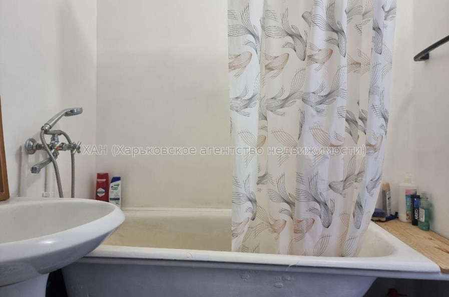 Продам квартиру, Салтовское шоссе , 1  ком., 40 м², капитальный ремонт 