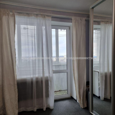 Продам квартиру, Салтовское шоссе , 1 кім., 40 м², капитальный ремонт 