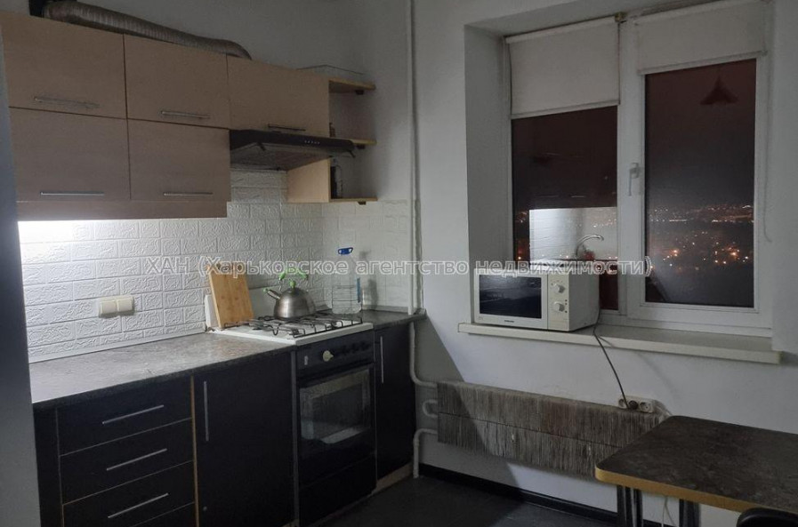 Продам квартиру, Салтовское шоссе , 1 кім., 40 м², капитальный ремонт 