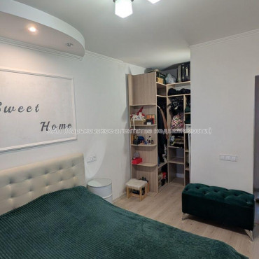 Продам квартиру, Мира ул. , 2 кім., 48 м², евроремонт 