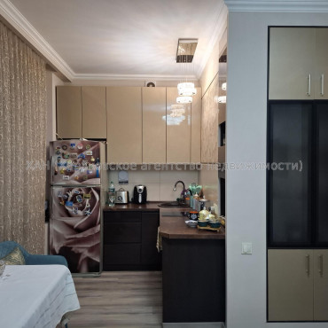 Продам квартиру, Индустриальный просп. , 3  ком., 69 м², евроремонт 