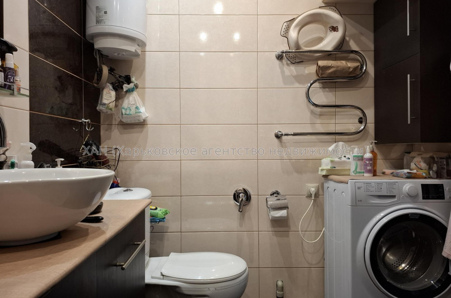 Продам квартиру, Индустриальный просп. , 3  ком., 69 м², евроремонт 