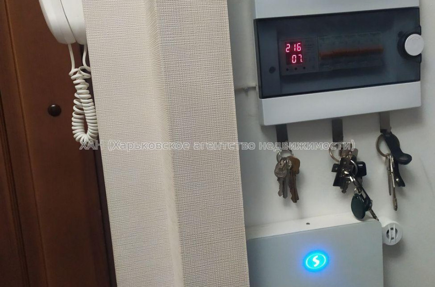 Продам квартиру, Индустриальный просп. , 3 кім., 69 м², евроремонт 