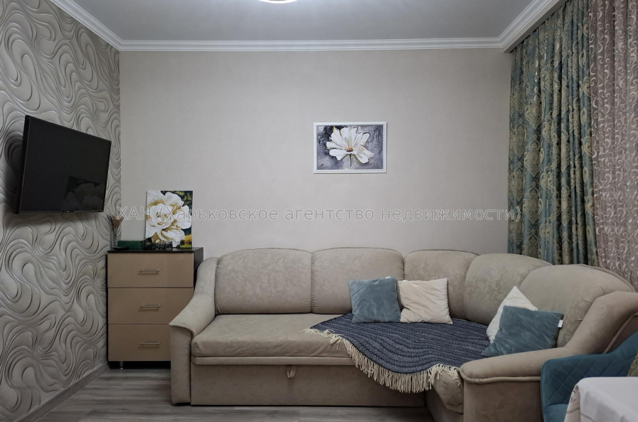 Продам квартиру, Индустриальный просп. , 3  ком., 69 м², евроремонт 