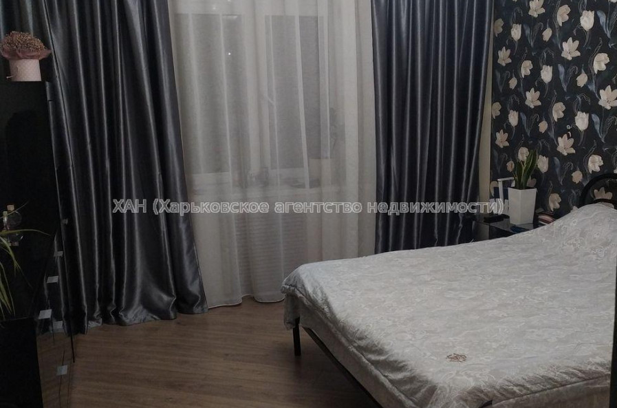 Продам квартиру, Индустриальный просп. , 3 кім., 69 м², евроремонт 