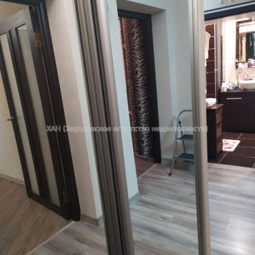 Продам квартиру, Индустриальный просп. , 3 кім., 69 м², евроремонт 