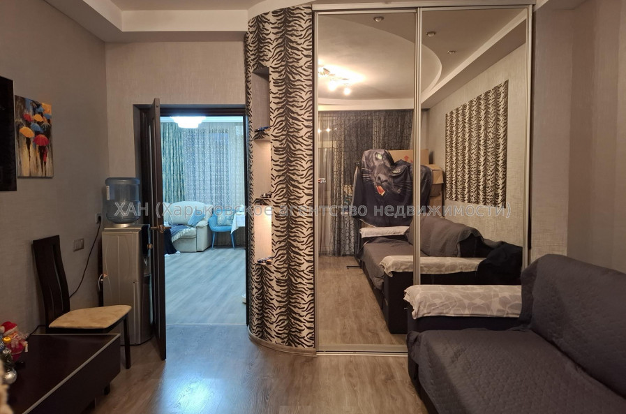 Продам квартиру, Индустриальный просп. , 3  ком., 69 м², евроремонт 