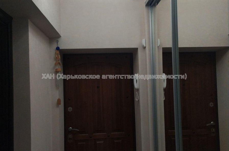 Продам квартиру, Индустриальный просп. , 3 кім., 69 м², евроремонт 
