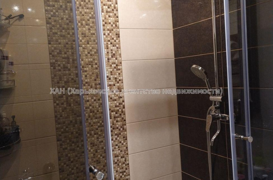 Продам квартиру, Индустриальный просп. , 3 кім., 69 м², евроремонт 