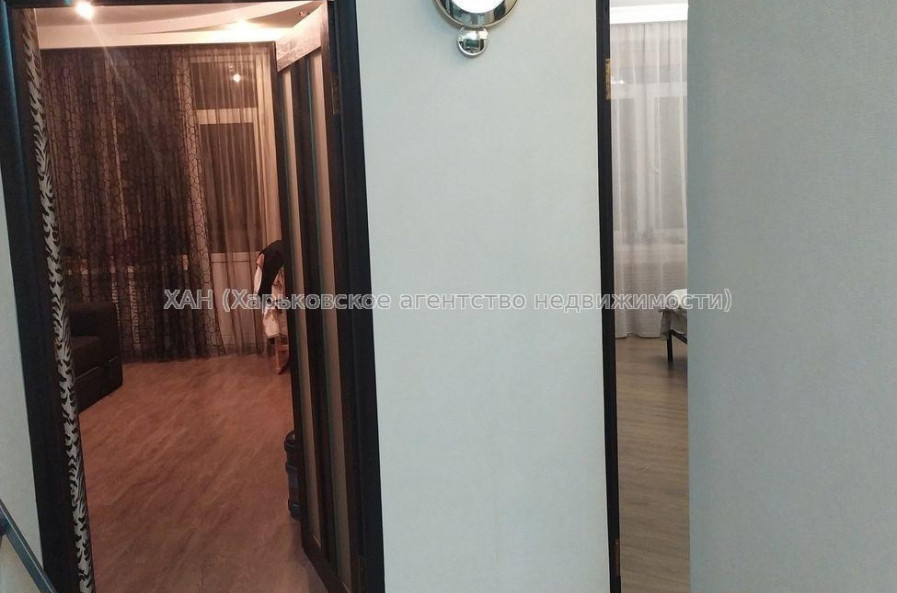 Продам квартиру, Индустриальный просп. , 3 кім., 69 м², евроремонт 