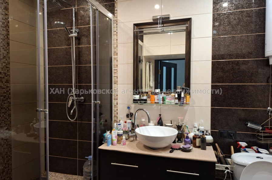 Продам квартиру, Индустриальный просп. , 3  ком., 69 м², евроремонт 