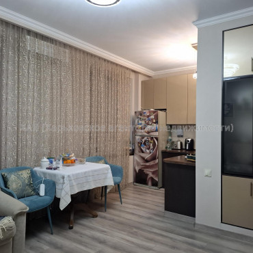 Продам квартиру, Индустриальный просп. , 3  ком., 69 м², евроремонт 