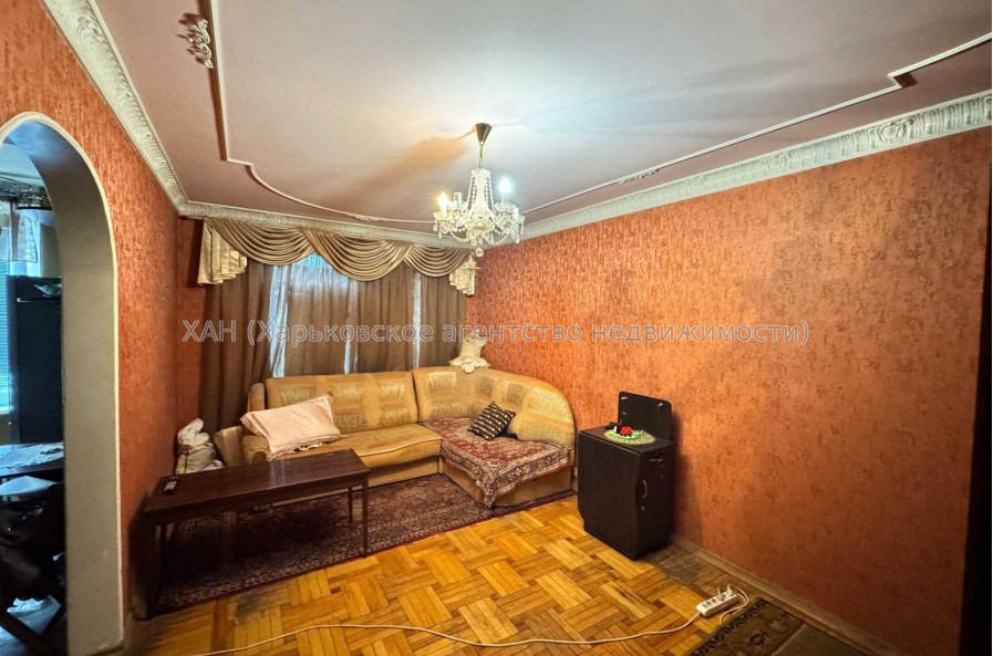 Продам квартиру, Аэрокосмический пр. , 3 кім., 65 м², советский ремонт 