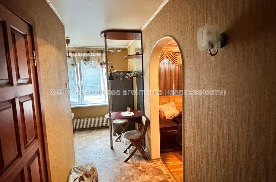 Продам квартиру, Аэрокосмический пр. , 3 кім., 65 м², советский ремонт 