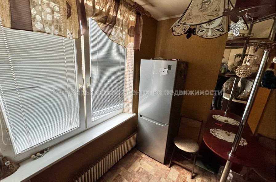 Продам квартиру, Аэрокосмический пр. , 3 кім., 65 м², советский ремонт 