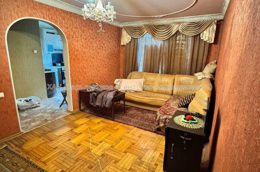 Продам квартиру, Аэрокосмический пр. , 3 кім., 65 м², советский ремонт 
