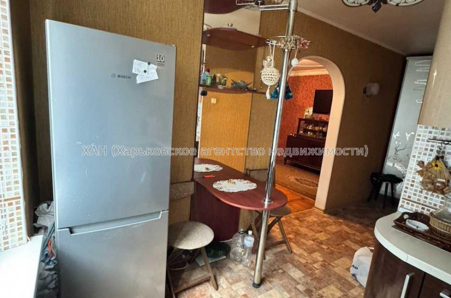 Продам квартиру, Аэрокосмический пр. , 3 кім., 65 м², советский ремонт 