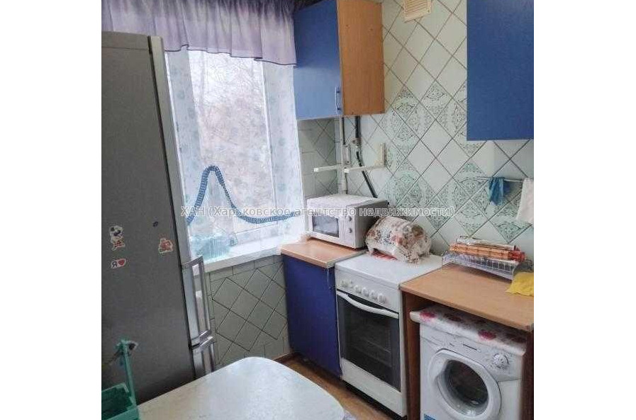 Продам квартиру, Бучмы ул. , 30В , 2 кім., 45 м², косметический ремонт 