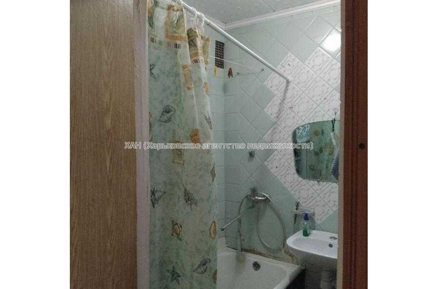 Продам квартиру, Бучмы ул. , 30В , 2 кім., 45 м², косметический ремонт 