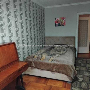 Продам квартиру, Бучмы ул. , 30В , 2 кім., 45 м², косметический ремонт 