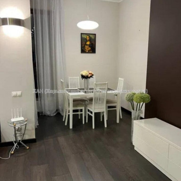 Продам квартиру, Банный пер. , 3 кім., 103 м², авторский дизайн 