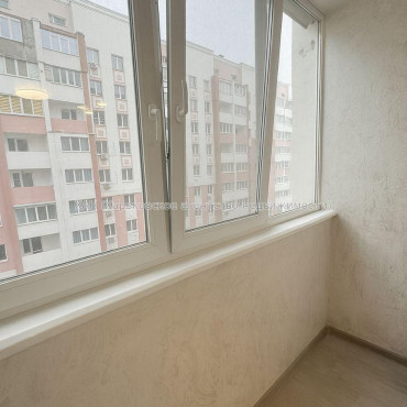 Продам квартиру, Шевченковский пер. , 1 кім., 36 м², евроремонт 