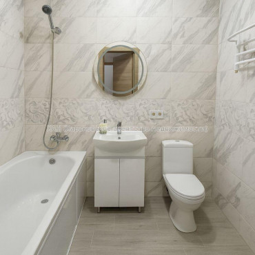 Продам квартиру, Шевченковский пер. , 1 кім., 36 м², евроремонт 