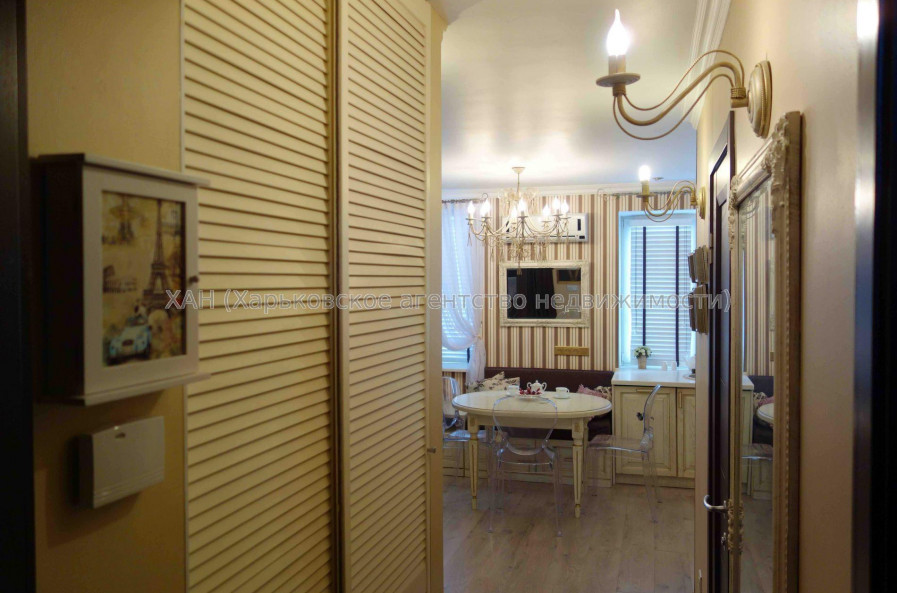 Продам квартиру, Старопрудная ул. , 1  ком., 31 м², советский ремонт 