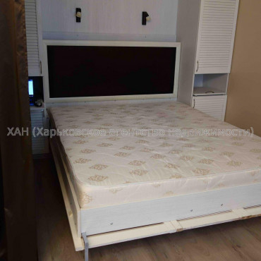 Продам квартиру, Старопрудная ул. , 1  ком., 31 м², советский ремонт 