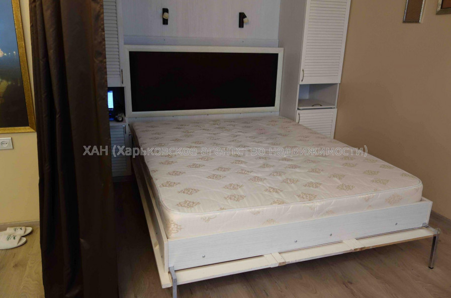 Продам квартиру, Старопрудная ул. , 1  ком., 31 м², советский ремонт 