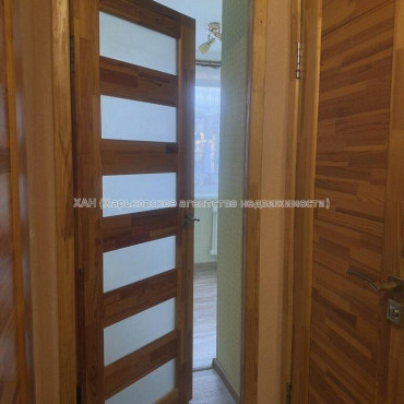 Продам квартиру, Зерновая ул. , 2 кім., 45 м², косметический ремонт 