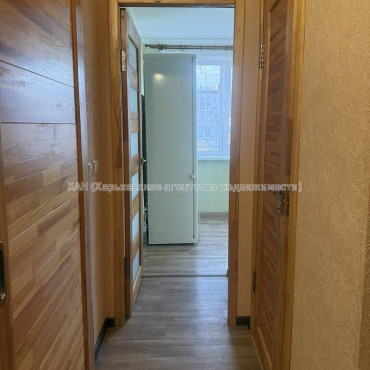 Продам квартиру, Зерновая ул. , 2 кім., 45 м², косметический ремонт 
