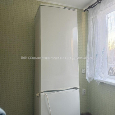 Продам квартиру, Зерновая ул. , 2 кім., 45 м², косметический ремонт 