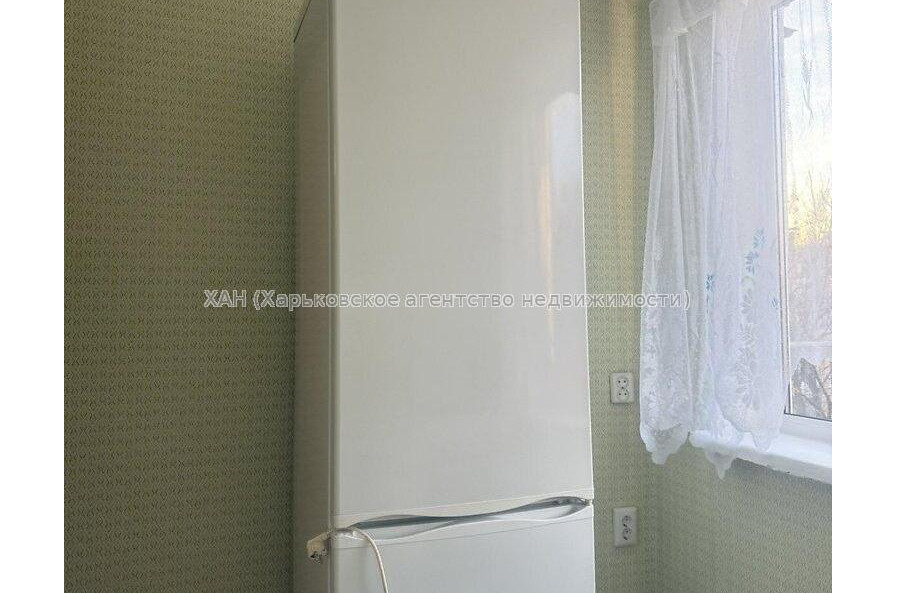 Продам квартиру, Зерновая ул. , 2 кім., 45 м², косметический ремонт 