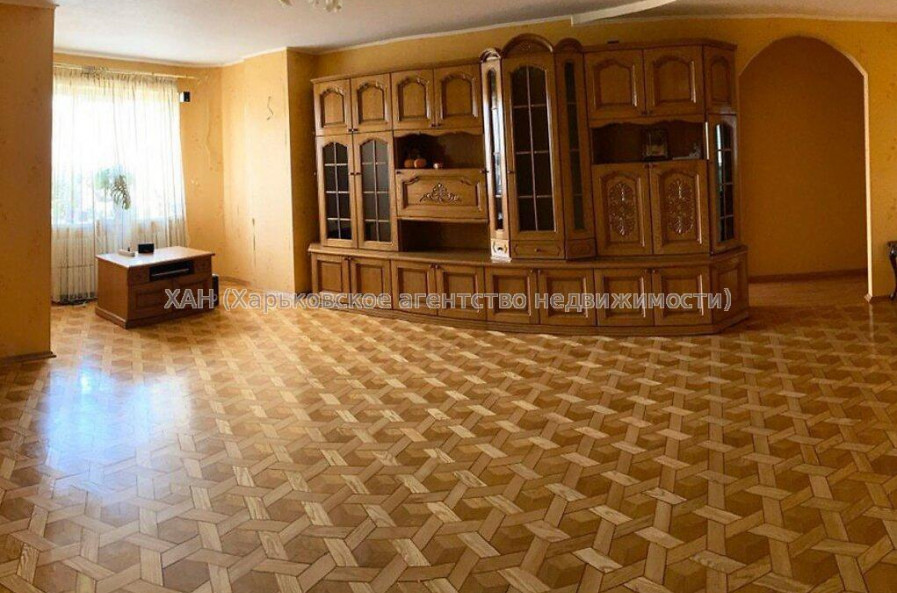 Продам квартиру, Героев Харькова просп. , 3  ком., 83 м², капитальный ремонт 