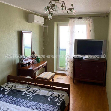 Продам квартиру, Героев Харькова просп. , 3  ком., 83 м², капитальный ремонт 
