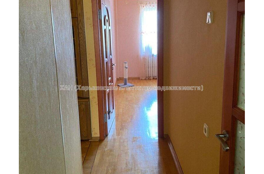 Продам квартиру, Героев Харькова просп. , 3  ком., 83 м², капитальный ремонт 