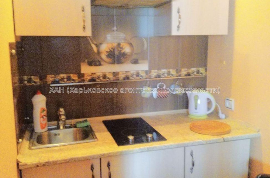 Продам квартиру, Полтавский Шлях ул. , 2 кім., 42 м², косметический ремонт 