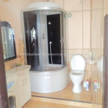 Продам квартиру, Полтавский Шлях ул. , 2 кім., 42 м², косметический ремонт 