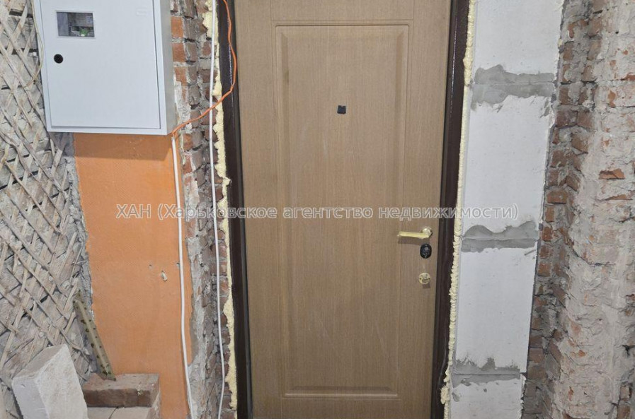 Продам квартиру, Клочковская ул. , 3  ком., 84 м², без отделочных работ 