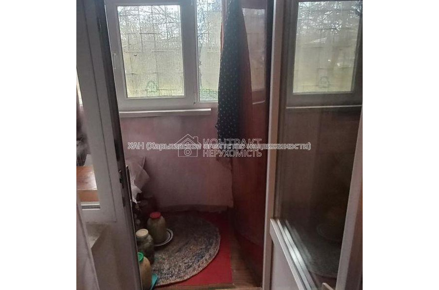 Продам квартиру, Бучмы ул. , 50 , 2 кім., 45 м², советский ремонт 