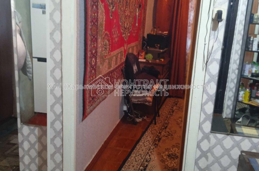 Продам квартиру, Бучмы ул. , 50 , 2 кім., 45 м², советский ремонт 