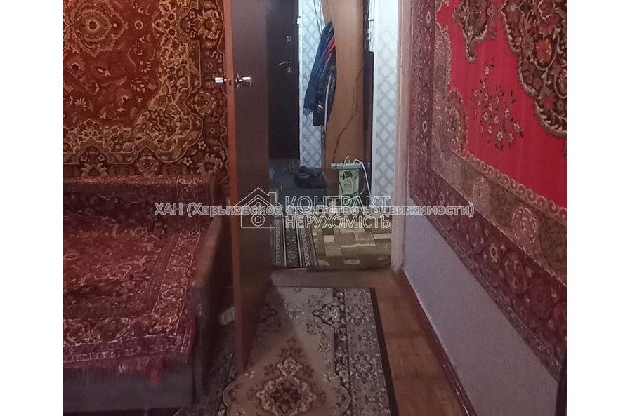 Продам квартиру, Бучмы ул. , 50 , 2 кім., 45 м², советский ремонт 