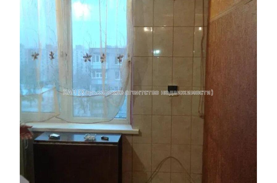 Продам квартиру, Непокоренных ул. , 2 кім., 44 м², косметический ремонт 