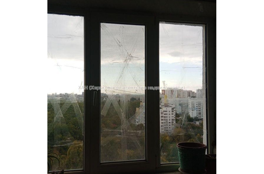 Продам квартиру, Победы просп. , 2  ком., 54 м², советский ремонт 