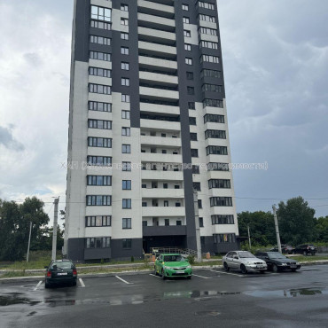 Продам квартиру, Непокоренных ул. , 2 кім., 65.70 м², без внутренних работ 