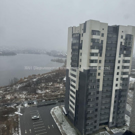 Продам квартиру, Непокоренных ул. , 2 кім., 65.70 м², без внутренних работ