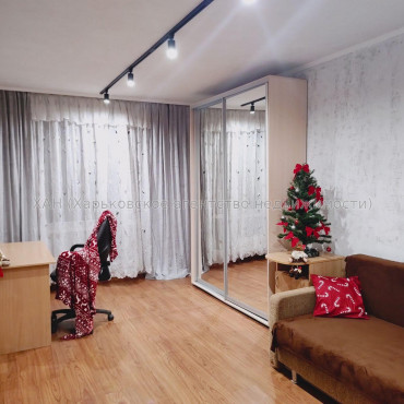 Продам квартиру, Победы просп. , 3  ком., 65 м², евроремонт 